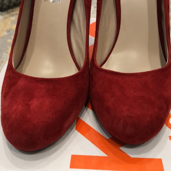 Michael Kors red heels - Picture 2 of 5